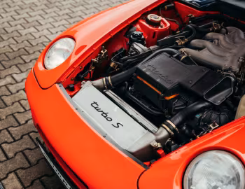 Sous la capuche Porsche 968 Turbo S (#890064) '1993