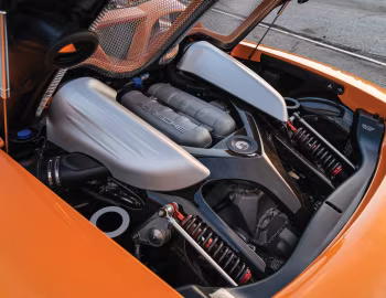 Bajo el capó 2004–06 Porsche Carrera GT [North America] (980) '2003–06