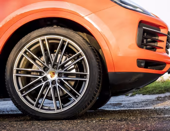 Porsche Cayenne Coupé [UK-spec] '2019–23