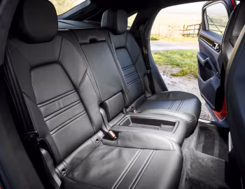 Interior Porsche Cayenne Coupé [UK-spec] '2019–23