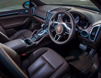 Interior Porsche Cayenne Diesel [UK-spec] (958) '2014–17