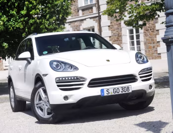 Porsche Cayenne Diesel [Worldwide] (958) '2010–14