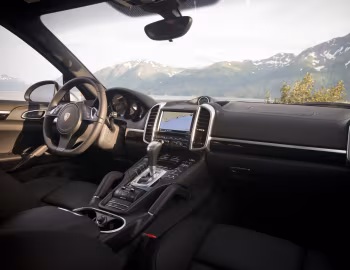 Interior 2013–14 Porsche Cayenne Diesel [North America] (958) '2012–14