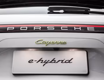 Porsche Cayenne E-Hybrid [China] (PO536) '2018–23