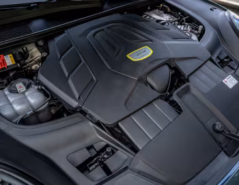 Bajo el capó 2019–23 Porsche Cayenne E-Hybrid [North America] (PO536) '2018–23