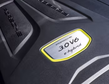 Bajo el capó Porsche Cayenne E-Hybrid Coupé [UK-spec] '2019–23