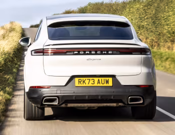 Porsche Cayenne E-Hybrid Coupé [UK-spec] '2023–pr.