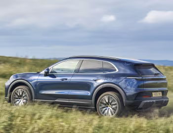 Porsche Cayenne Electric [UK-spec] '2026