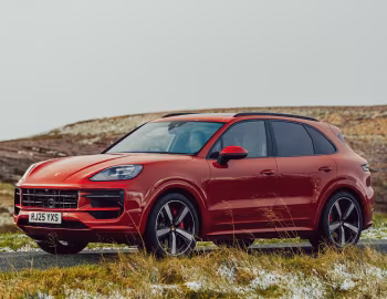 Porsche Cayenne GTS [UK-spec] '2024–pr.
