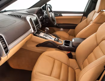 内饰 Porsche Cayenne GTS [UK-spec] (958) '07.2012–08.2014