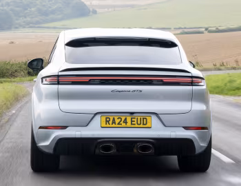 Porsche Cayenne GTS Coupé [UK-spec] '2024–pr.