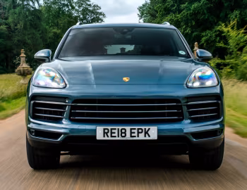 Porsche Cayenne S [UK-spec] (PO536) '2018–23