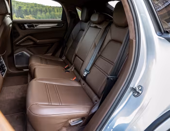 Интерьер Porsche Cayenne S Coupé [Worldwide] '2019–23