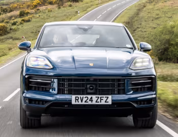 Porsche Cayenne S E-Hybrid Coupé [UK-spec] '2024–pr.