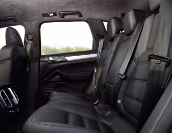 Interior Porsche Cayenne Turbo [UK-spec] (958) '2014–17