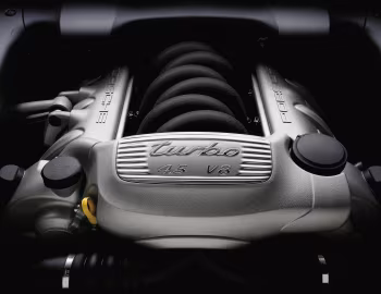 Bajo el capó Porsche Cayenne Turbo (955) '2002–07