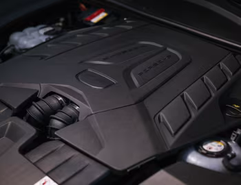 Bajo el capó Porsche Cayenne Turbo E-Hybrid Coupé GT Package [Worldwide] '2023–pr.