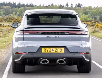 Porsche Cayenne Turbo E-Hybrid Coupé GT Package [UK-spec] '2024–pr.