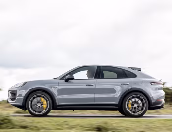 Porsche Cayenne Turbo E-Hybrid Coupé GT Package [UK-spec] '2024–pr.