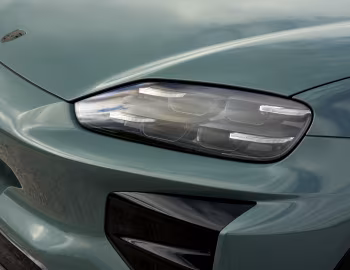 Porsche Cayenne Turbo Electric [UK-spec] '2026