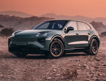 Porsche Cayenne Turbo Electric [Middle East] '2026