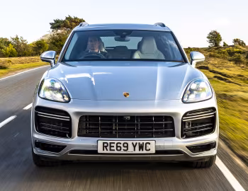 Porsche Cayenne Turbo S E-Hybrid [UK-spec] (PO536) '2019–23