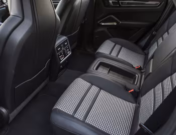 Interior Porsche Cayenne Turbo S E-Hybrid Coupé [Australia] '2020–23