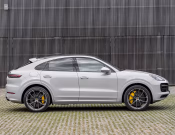 Porsche Cayenne Turbo S E-Hybrid Coupé [Worldwide] '2019–23