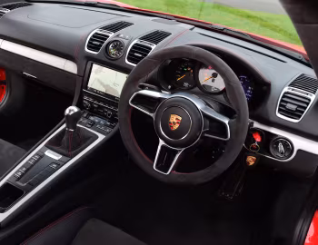 Interior Porsche Cayman GT4 [UK-spec] (981С) '2015–16