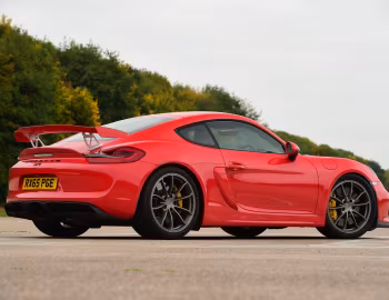 Porsche Cayman GT4 [UK-spec] (981С) '2015–16