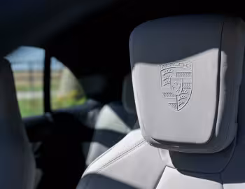 Interior Porsche Macan [UK-spec] '2024–pr.
