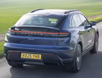 Porsche Macan [UK-spec] '2024–pr.