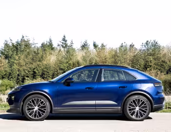 Porsche Macan [UK-spec] '2024–pr.
