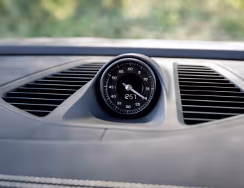Interior Porsche Macan [UK-spec] '2024–pr.