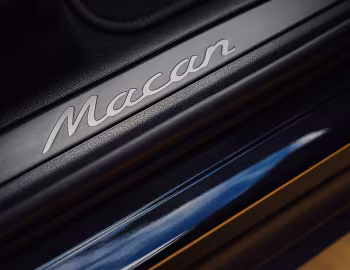 Interior Porsche Macan [Australia] (95B) '2021–24