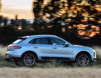 Porsche Macan [UK-spec] (95B) '2019–21