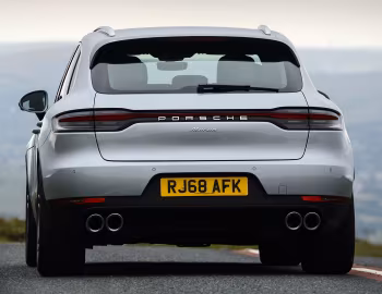 Porsche Macan [UK-spec] (95B) '2019–21