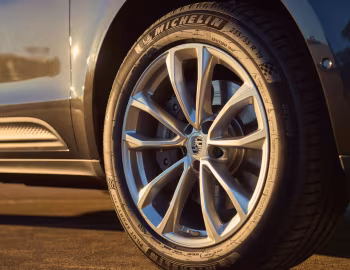 Porsche Macan [Australia] (95B) '2021–24