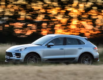 Porsche Macan [UK-spec] (95B) '2019–21