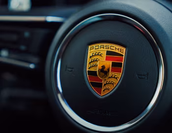 Logo Porsche Macan [Australia] (95B) '2021–24
