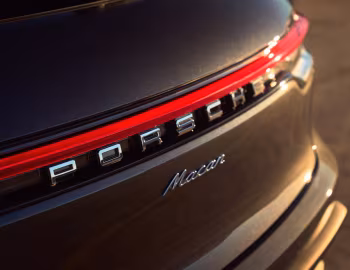 Porsche Macan [Australia] (95B) '2021–24