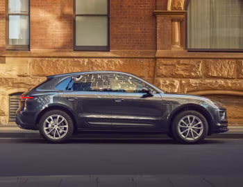Porsche Macan [Australia] (95B) '2021–24