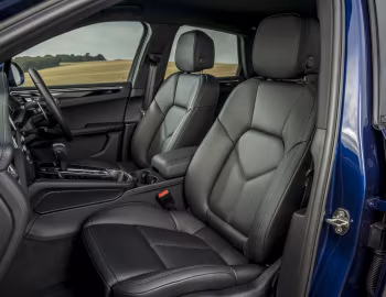 Interior Porsche Macan [UK-spec] (95B) '2021–24