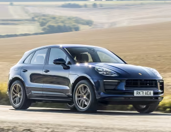 Porsche Macan [UK-spec] (95B) '2021–24