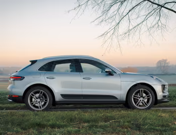 Porsche Macan [UK-spec] (95B) '2019–21