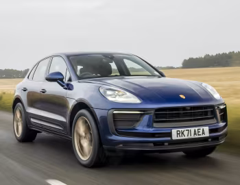 Porsche Macan [UK-spec] (95B) '2021–24
