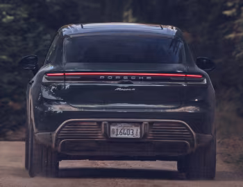 2025–pr. Porsche Macan 4 [North America] '2024–pr.