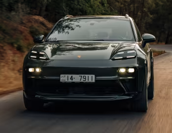 Porsche Macan 4 [Middle East] '2024–pr.