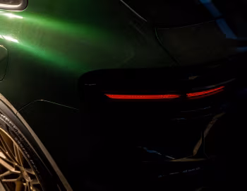 Porsche Macan 4 [Middle East] '2024–pr.