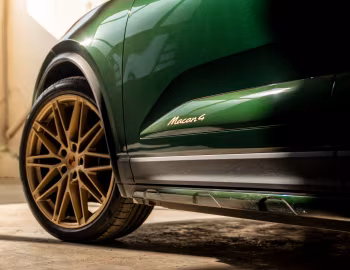 Porsche Macan 4 [Middle East] '2024–pr.